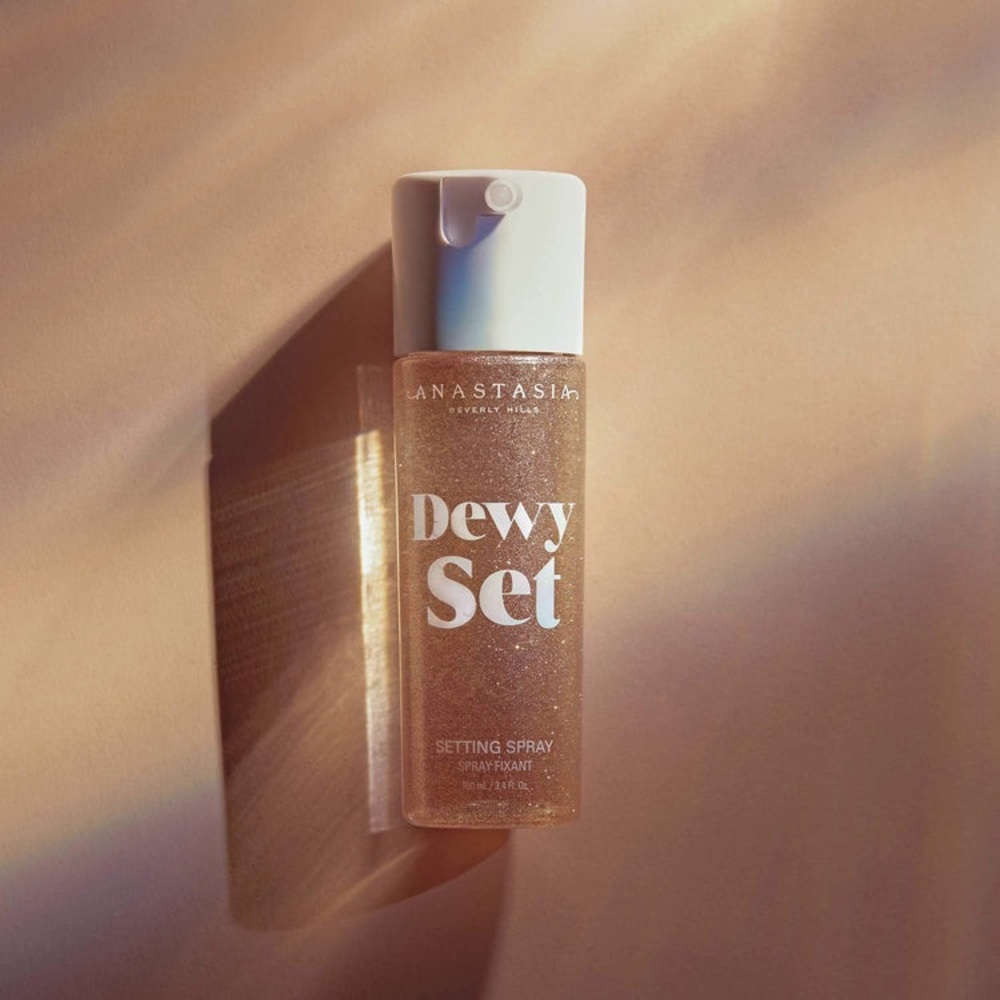 Anastasia Beverly Hills Dewy Set Setting Spray Gold 3.4oz (NWT)